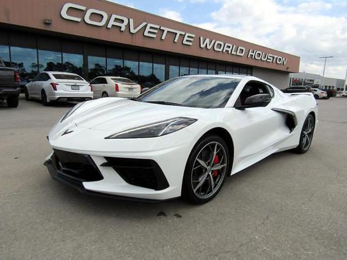 Arctic White 2021 Chevrolet Corvette Stingray w/2LT