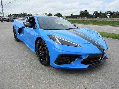 Rapid Blue 2021 Chevrolet Corvette Stingray w/1LT