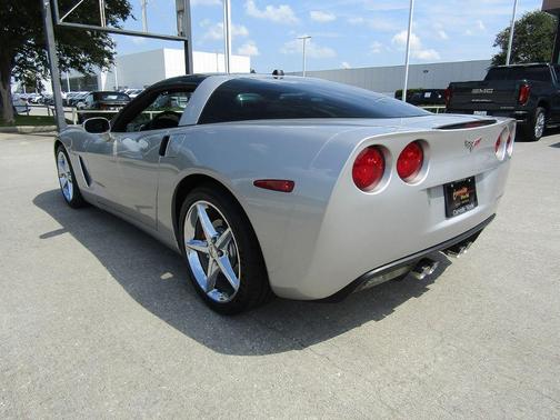 2005 Chevrolet Corvette 