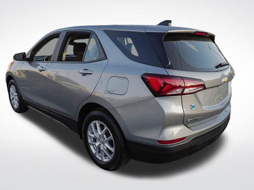 Sterling Gray Metallic 2023 Chevrolet Equinox LS