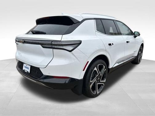 2026 Chevrolet Equinox EV LT 2