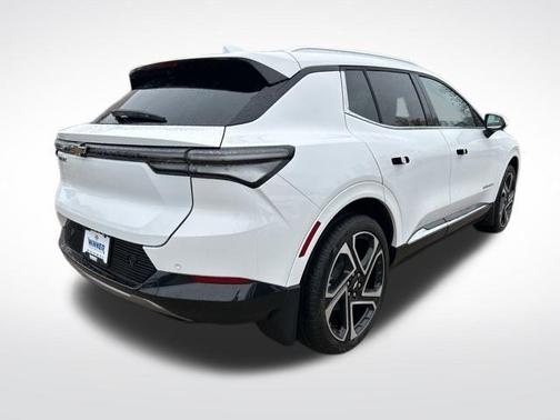 2026 Chevrolet Equinox EV LT 2