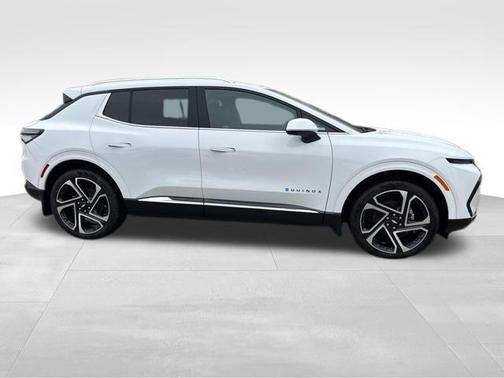 2026 Chevrolet Equinox EV LT 2