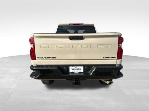 2026 Chevrolet Silverado 2500 Custom