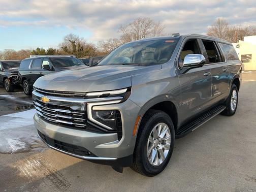 2025 Chevrolet Suburban Premier
