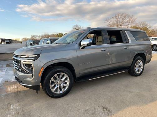 2025 Chevrolet Suburban Premier