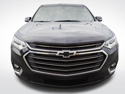 Mosaic Black Metallic 2019 Chevrolet Traverse LT Cloth