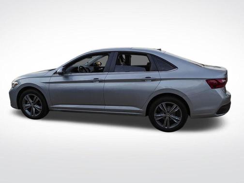 Pyrite Silver Metallic 2023 Volkswagen Jetta 1.5T SE