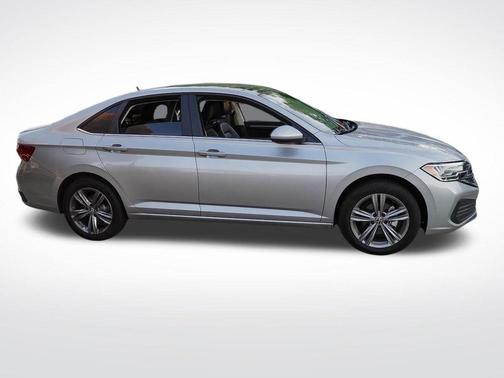 Pyrite Silver Metallic 2023 Volkswagen Jetta 1.5T SE