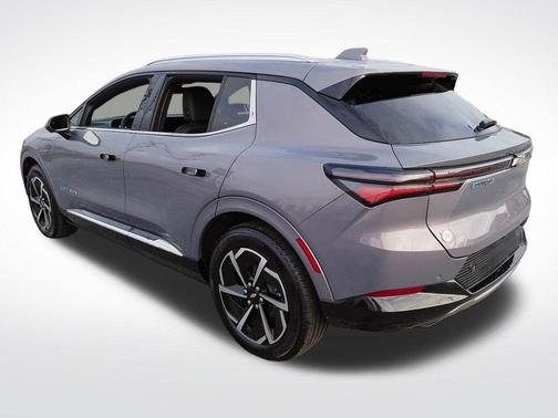 Galaxy Gray Metallic 2025 Chevrolet Equinox EV LT