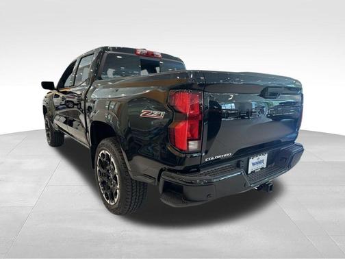 Black 2026 Chevrolet Colorado Z71