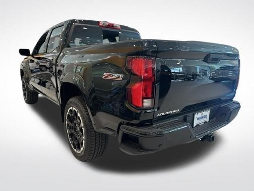 Black 2026 Chevrolet Colorado Z71