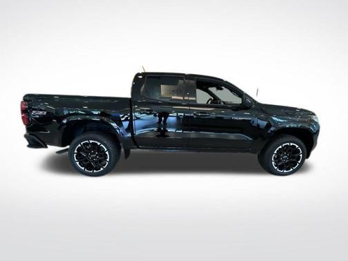 Black 2026 Chevrolet Colorado Z71
