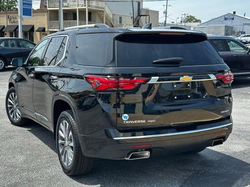 2023 Chevrolet Traverse Premier