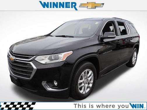 Mosaic Black Metallic 2020 Chevrolet Traverse LT Cloth
