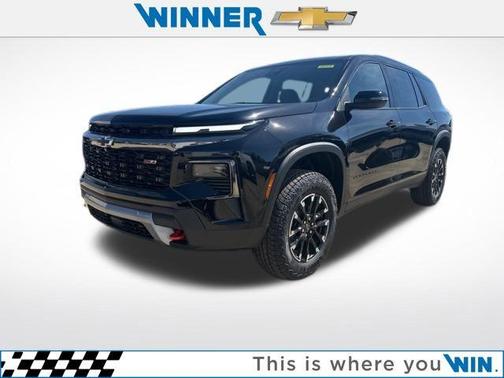 Mosaic Black Metallic 2026 Chevrolet Traverse Z71