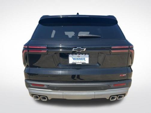 Mosaic Black Metallic 2026 Chevrolet Traverse Z71