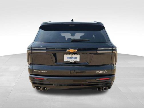 Mosaic Black Metallic 2026 Chevrolet Traverse High Country