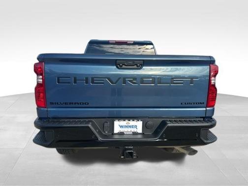 2026 Chevrolet Silverado 2500 Custom