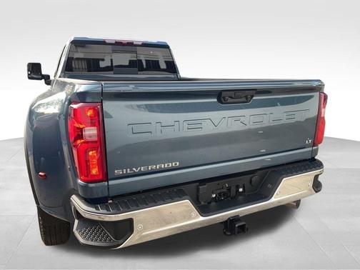 2025 Chevrolet Silverado 3500 LT