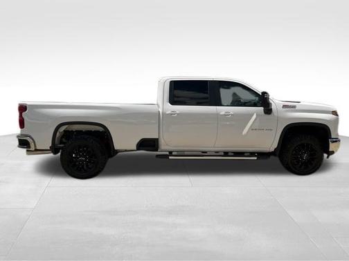 2025 Chevrolet Silverado 3500 LT