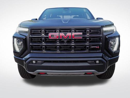 Onyx Black 2024 GMC Canyon AT4