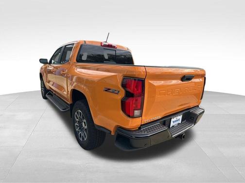 Sunrise Orange 2026 Chevrolet Colorado Z71