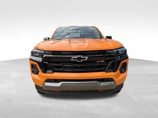 Sunrise Orange 2026 Chevrolet Colorado Z71