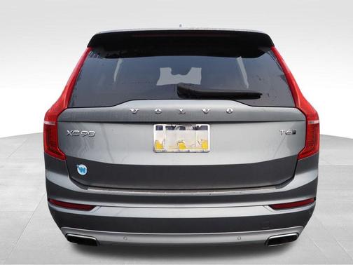 2020 Volvo XC90 T6 Momentum 6 Passenger