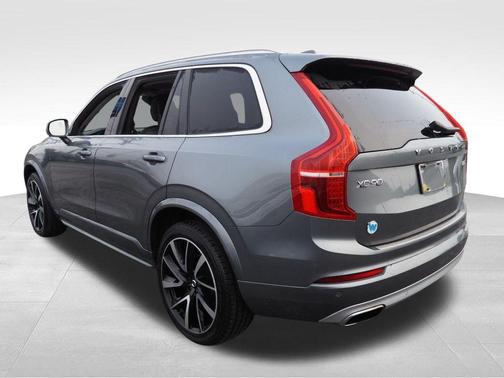 2020 Volvo XC90 T6 Momentum 6 Passenger