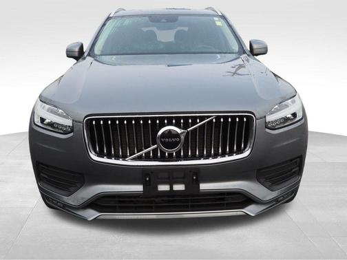 2020 Volvo XC90 T6 Momentum 6 Passenger
