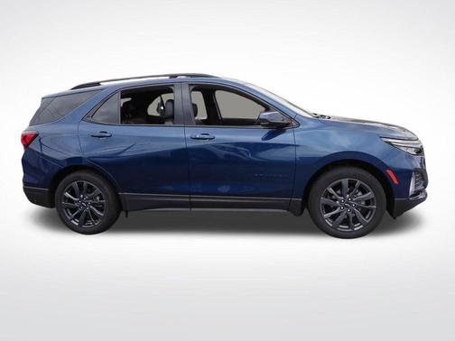 Blue Glow Metallic 2022 Chevrolet Equinox RS