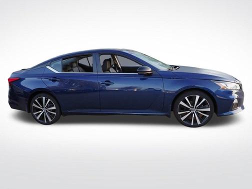 Deep Blue Pearl 2020 Nissan Altima 2.5 SR