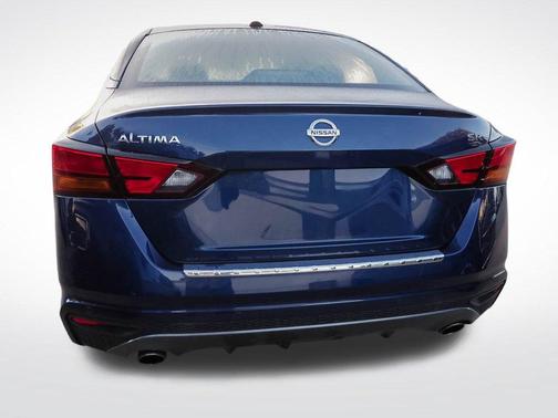 Deep Blue Pearl 2020 Nissan Altima 2.5 SR