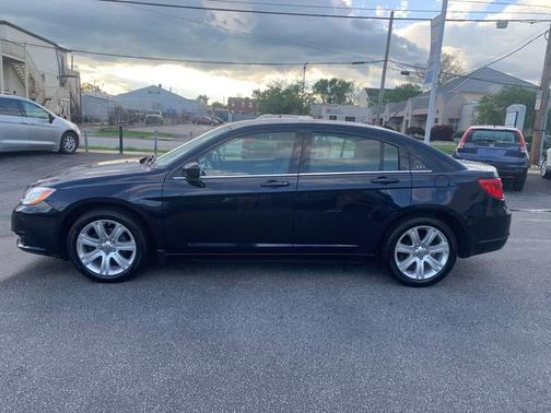2012 Chrysler 200 Touring