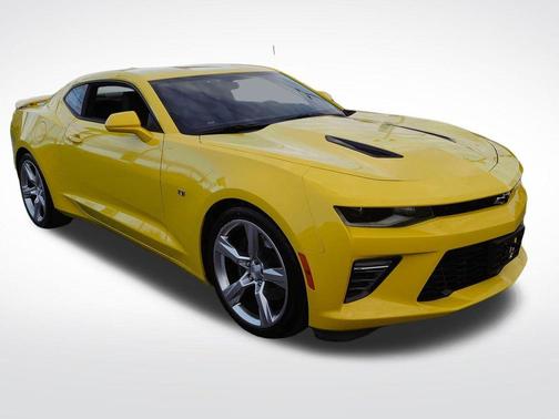 Bright Yellow 2016 Chevrolet Camaro 2SS