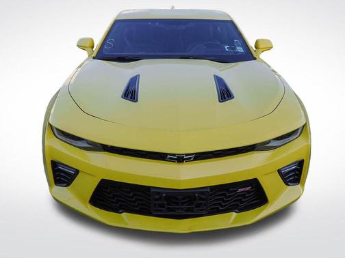 Bright Yellow 2016 Chevrolet Camaro 2SS