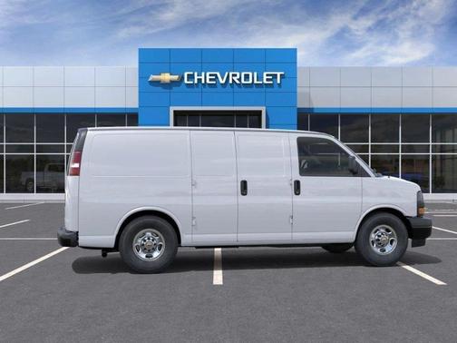 Summit White 2026 Chevrolet Express 2500 Work Van
