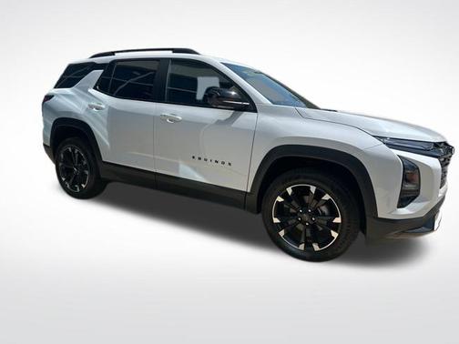 Polar White 2026 Chevrolet Equinox RS