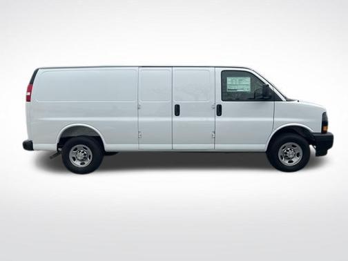 Summit White 2026 Chevrolet Express 2500 Work Van