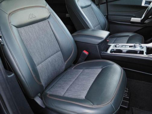 Blue Metallic 2022 Ford Explorer Timberline