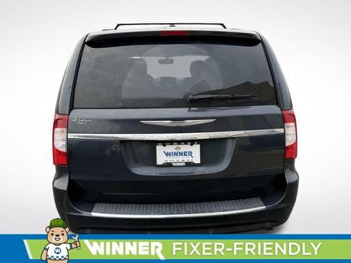 2014 Chrysler Town & Country Touring-L