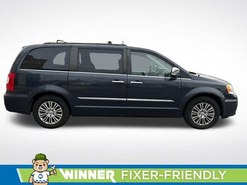 2014 Chrysler Town & Country Touring-L