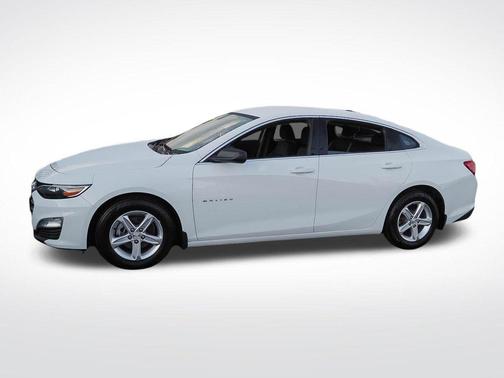 Summit White 2022 Chevrolet Malibu 1LS