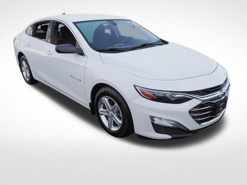 Summit White 2022 Chevrolet Malibu 1LS