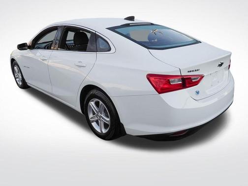 Summit White 2022 Chevrolet Malibu 1LS