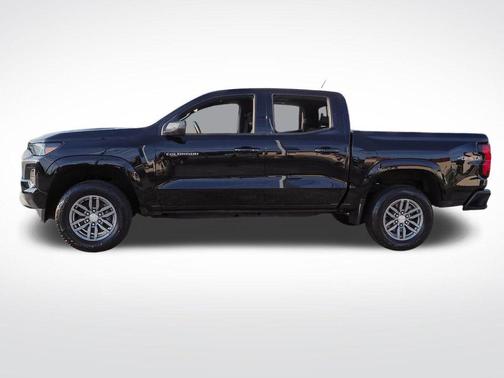 Black 2024 Chevrolet Colorado LT