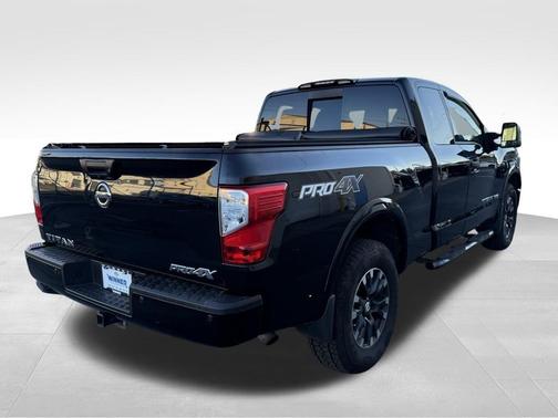 2019 Nissan Titan PRO-4X