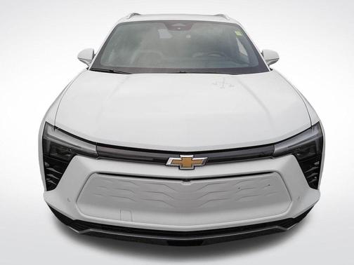 Summit White 2025 Chevrolet Blazer EV LT