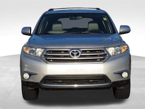 2011 Toyota Highlander SE